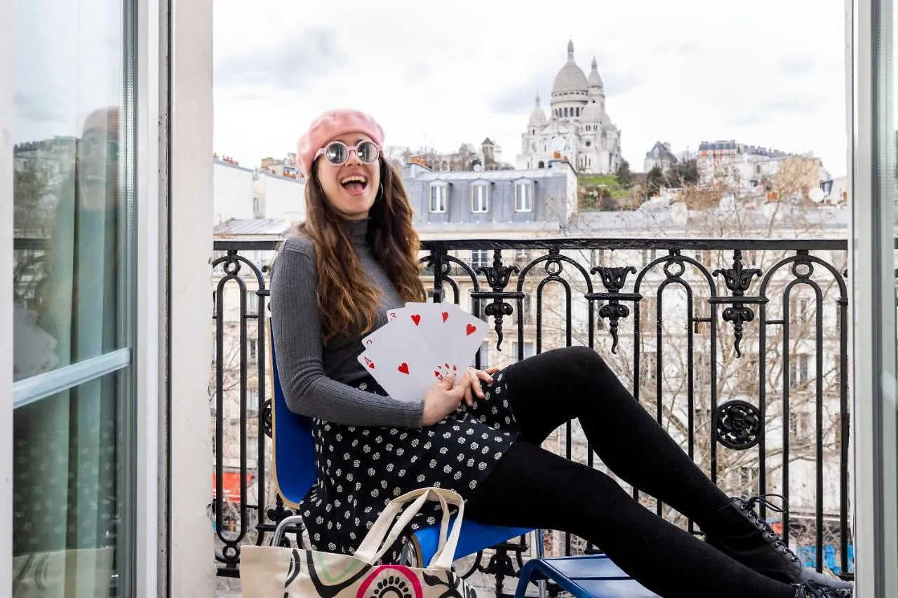 Le Regent Montmartre By Hiphophostels Albergue Paris