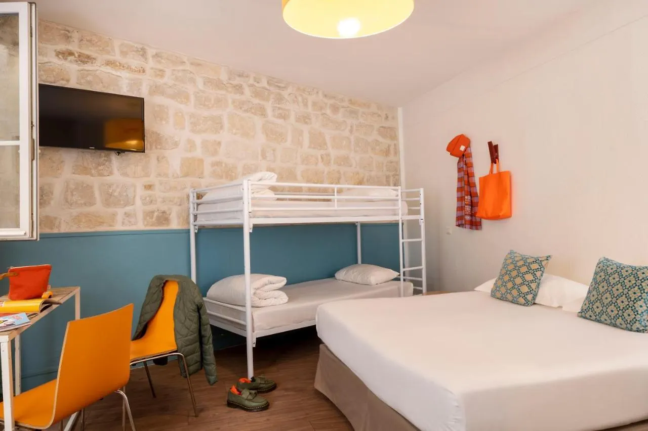 Albergue Le Regent Montmartre By Hiphophostels